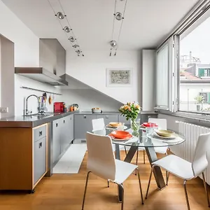 The Orange Attic - Navigli Area Appartement Milan